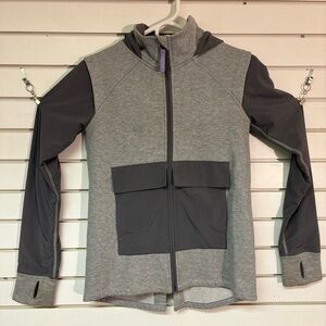 Ivivva Girls 12 Lululemon Style Jacket Grey Collar Hooded Zip Up Great Condition
